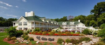 Iroquois Suite at Kelley's Island Venture Resort