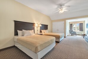 2 bedrooms, free WiFi, bed sheets - Iroquois Suite at Kelley's Island Venture Resort (Kelleys Island)