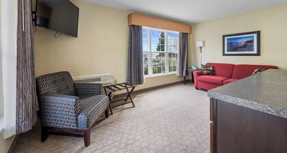 Marblehead Suite at Kelley's Island Venture Resort