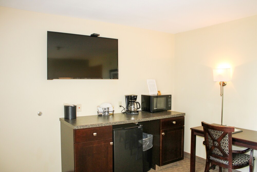 Vineyard Suite at Kelley's Island Venture Resort Kelleys Island Vrbo