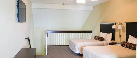 2 bedrooms, WiFi (free), bed sheets