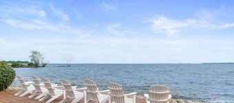 ADA Glacier Suite at Kelley's Island Venture Resort