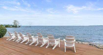 ADA Glacier Suite at Kelley's Island Venture Resort