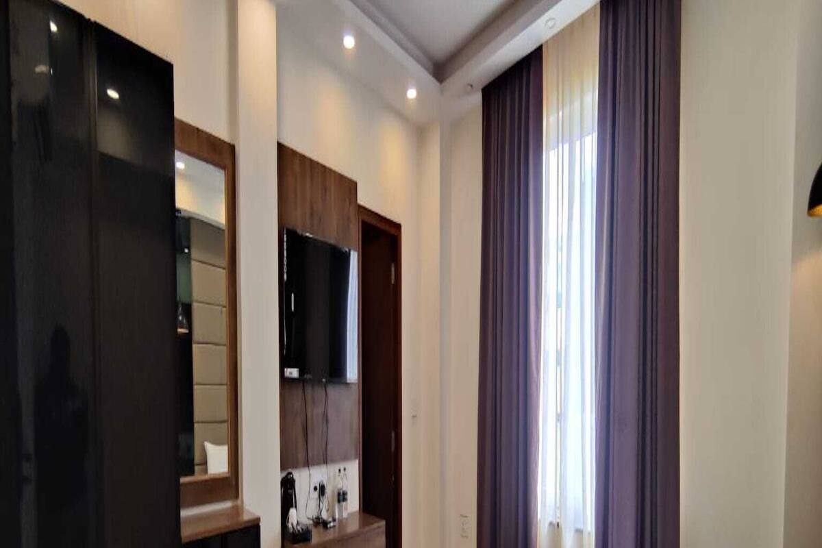 1 Schlafzimmer, hochwertige Bettwaren, Betten mit Memory-Foam-Matratzen