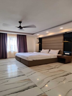 Classic Room | 1 bedroom, premium bedding, memory foam beds, in-room safe - PK BOUTIQUE HOTEL (Noida)