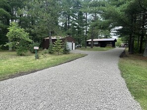 Exterior - Cabin in waterfall country with trail access and screened porch. Pet friendly! (Amberg)