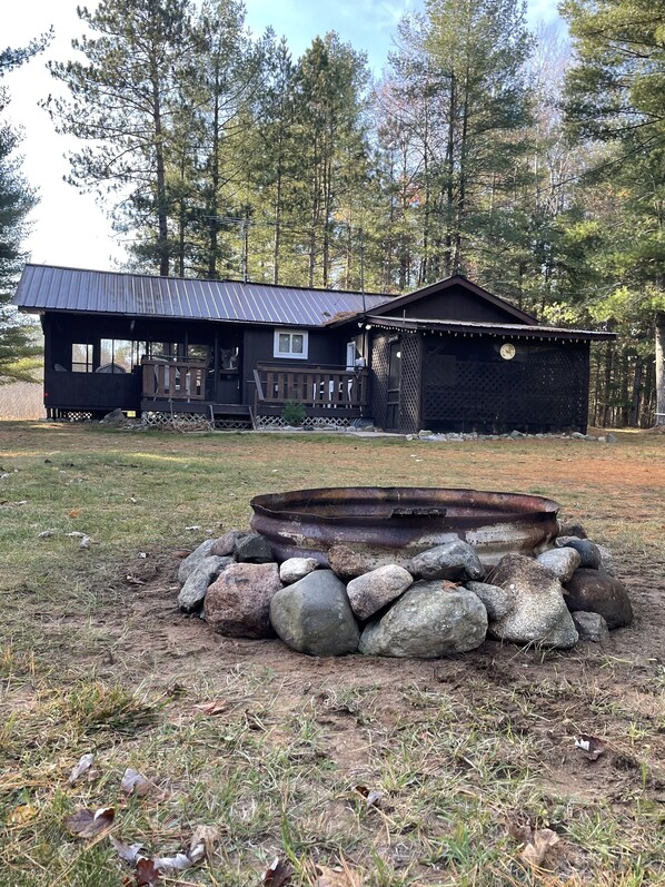 Property grounds - Cabin in waterfall country with trail access and screened porch. Pet friendly! (Amberg)