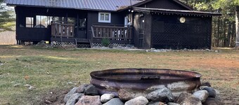 Cabin in waterfall country with trail access and screened porch.  Pet friendly!