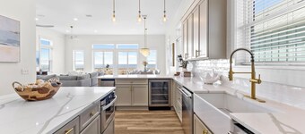 Golden Hour: Massive Beachfront Home- Priv. Pool, Pet Friendly, Sleeps 24!