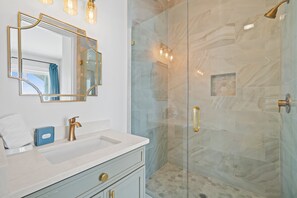 Towels - Eucalyptus: Luxury Beachfront Home with Private Pool and Pet Friendly! Sleeps 24 (Indian Pass)