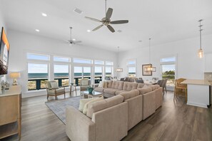 TV - Idyll Tides: Stunning 6 BR - Pet Friendly, Priv. Pool, Beachfront, Sleeps 24! (Indian Pass)