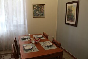 Dining - Himera Holiday - Delightful three-room furnished and equipped a short walk from downtown (Palermo)