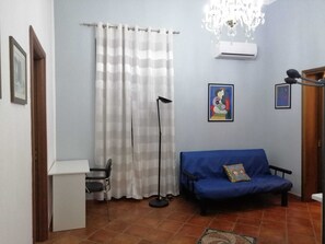 Interior - Himera Holiday - Delightful three-room furnished and equipped a short walk from downtown (Palermo)