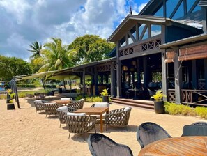 Outdoor dining - Camille - Jardin Autentik (Bel Ombre)