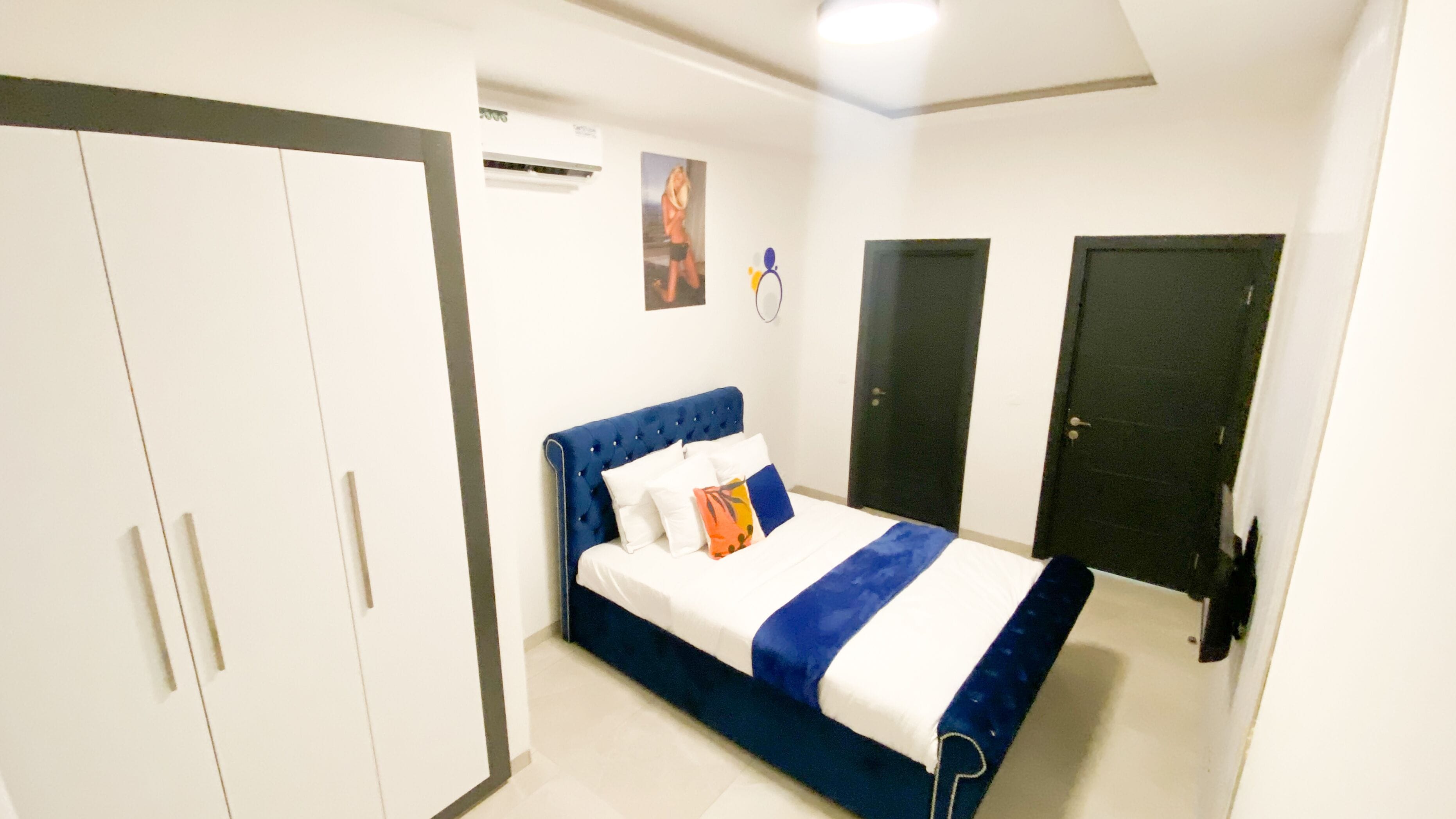 3 bedrooms, iron/ironing board, free WiFi, bed sheets