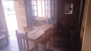 Panoramic Chalet | Living area | Flat-screen TV - Cabañas de los Andes (Uspallata)