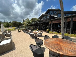 Outdoor dining - Matilda - Autentik Garden (Bel Ombre)