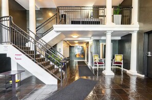 Interior - Lovely 2 Bed/Bath Penthouse w/ Space Needle View (Seattle)