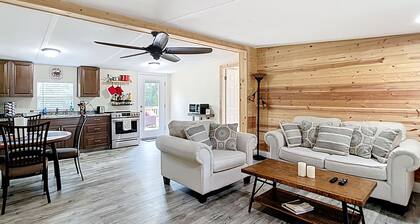 Charming , Pet friendly home in the countryside .