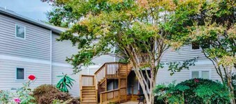 Elegant 3-Bedroom Condo in Lewes with Pond Views