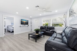 3 soverom, strykejern/-brett, wi-fi og sengetøy