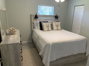 4 bedrooms, travel cot, WiFi, bed sheets - South Venice Hidden Gem (Venice)