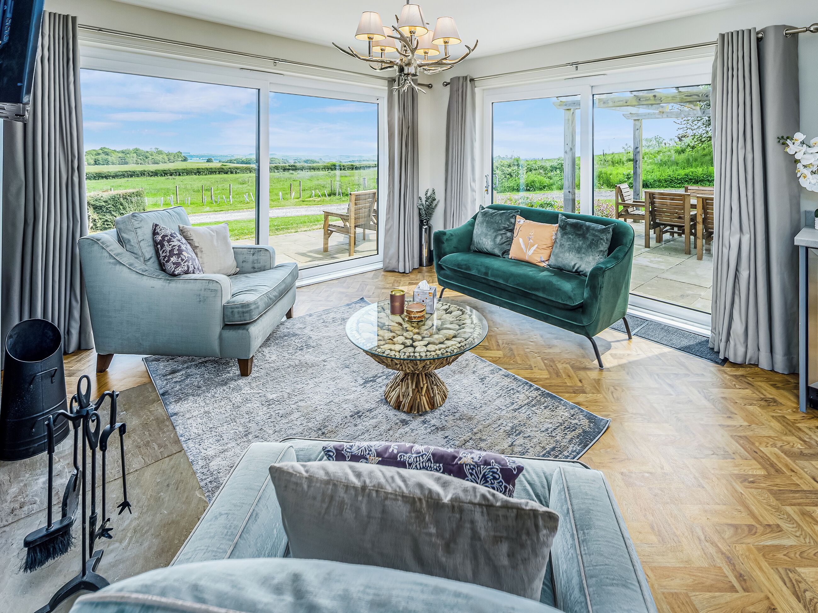 Open plan living space | Bellshill Bothy, Bellshill, near Bamburgh