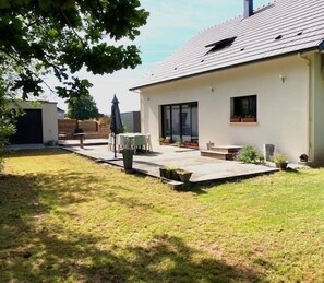 Outdoor dining - Lécrin des Bois (Mansac)