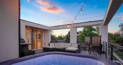 Rooftop + pool table + hot tub near Broncos Stadium!