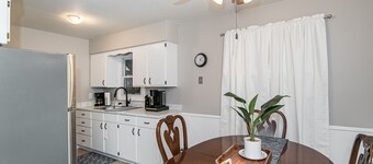 Discounted Oasis, 2 Bedroom Lower-Level Duplex 5 Minutes to Mayo Clinic!