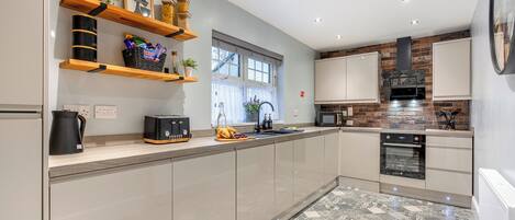 Dishwasher, highchair