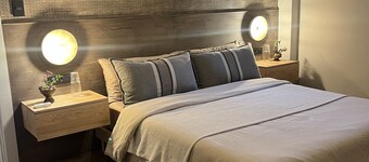 Chic interior apartment , centrally located , near all great amenities. 