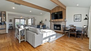 Smart TV, fireplace, printers