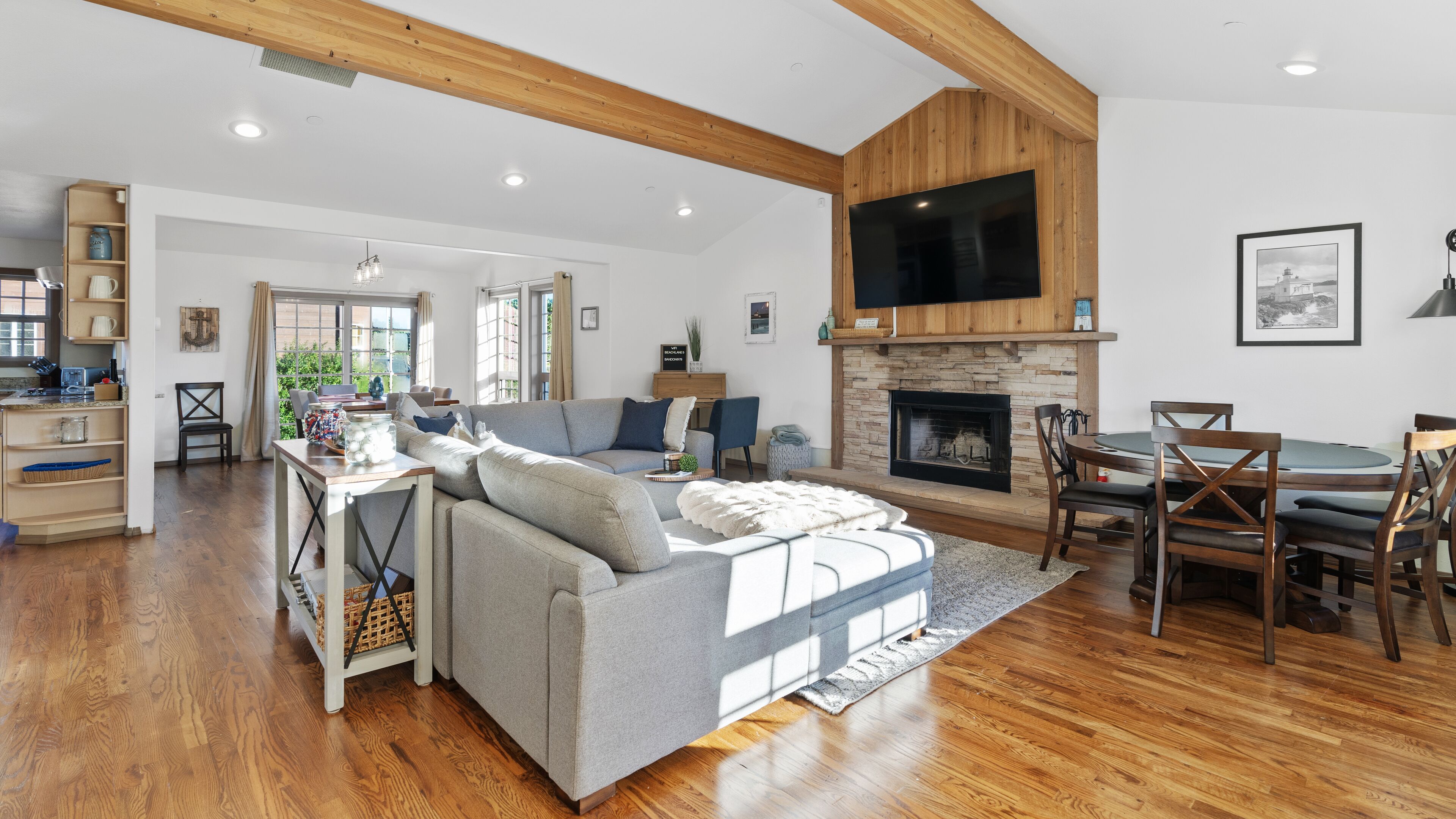 TV connectée, cheminée, imprimantes