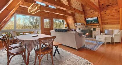 'The stAy Frame' Cozy Cabin close to downtown WJ