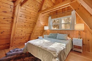 3 bedrooms, iron/ironing board, travel cot, WiFi