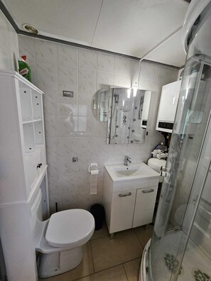 Shower, toilet paper