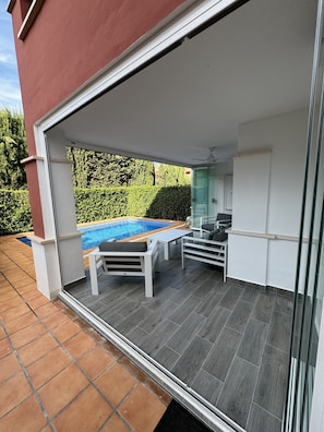 Terrace/patio - Stunning Villa + large pool on 5 star Mar Menor Golf Resort 5 min drive to beach (Torre-Pacheco)