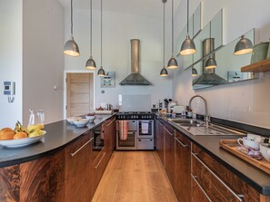 Dishwasher - 2 bedroom accommodation in Newquay (Newquay)