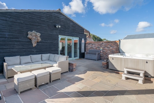 The Walnut | East Ruston Cottages