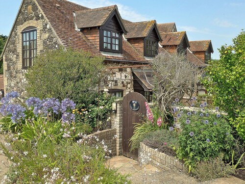 1 bedroom accommodation in Brighstone