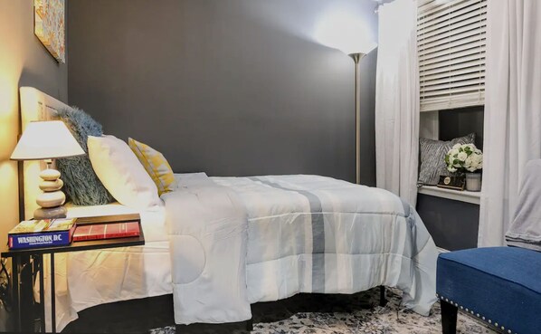 1 bedroom, desk, free WiFi, bed sheets
