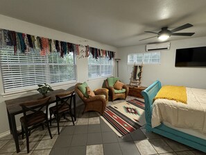 1 Schlafzimmer, Bügeleisen/Bügelbrett, kostenloses WLAN, Bettwäsche