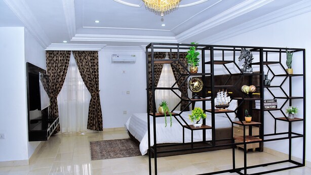 Executive Apartment | WiFi (free) - Viola Apartments & Suites (Abuja)