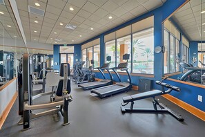 Fitness facility - Spacious Townhouse at Regal Oaks, near Old Town (Kissimmee)