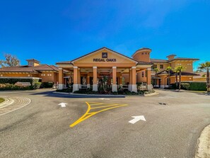 Exterior - Resort Townhome with Water Park Near Disney (Kissimmee)