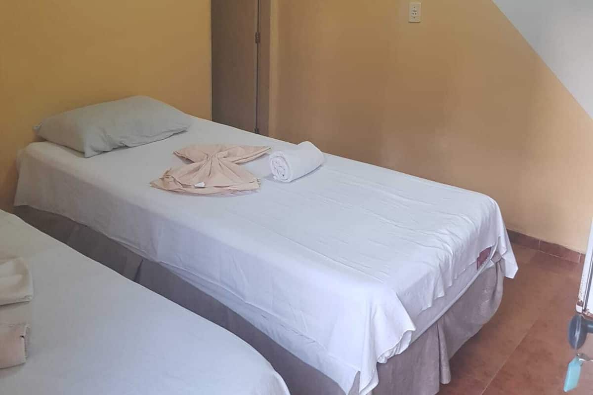 Twin Room | Free WiFi