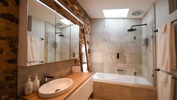 Hair dryer, towels, soap, shampoo