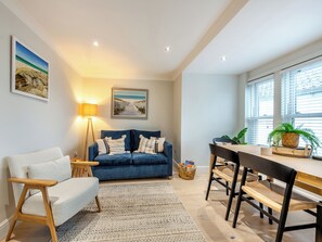 Interior - 2 bedroom accommodation in Torquay (Torquay)