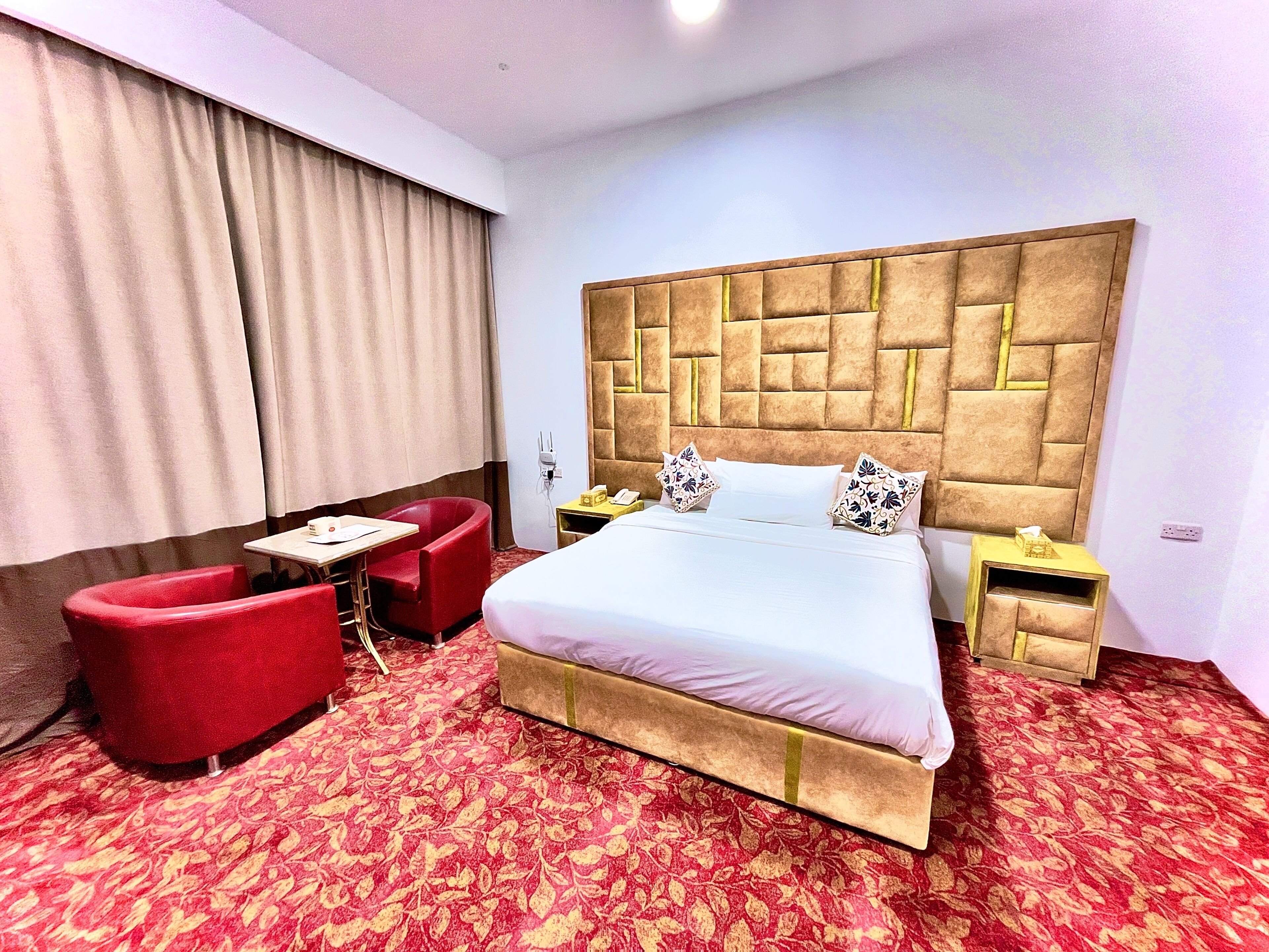 Free WiFi, bed sheets